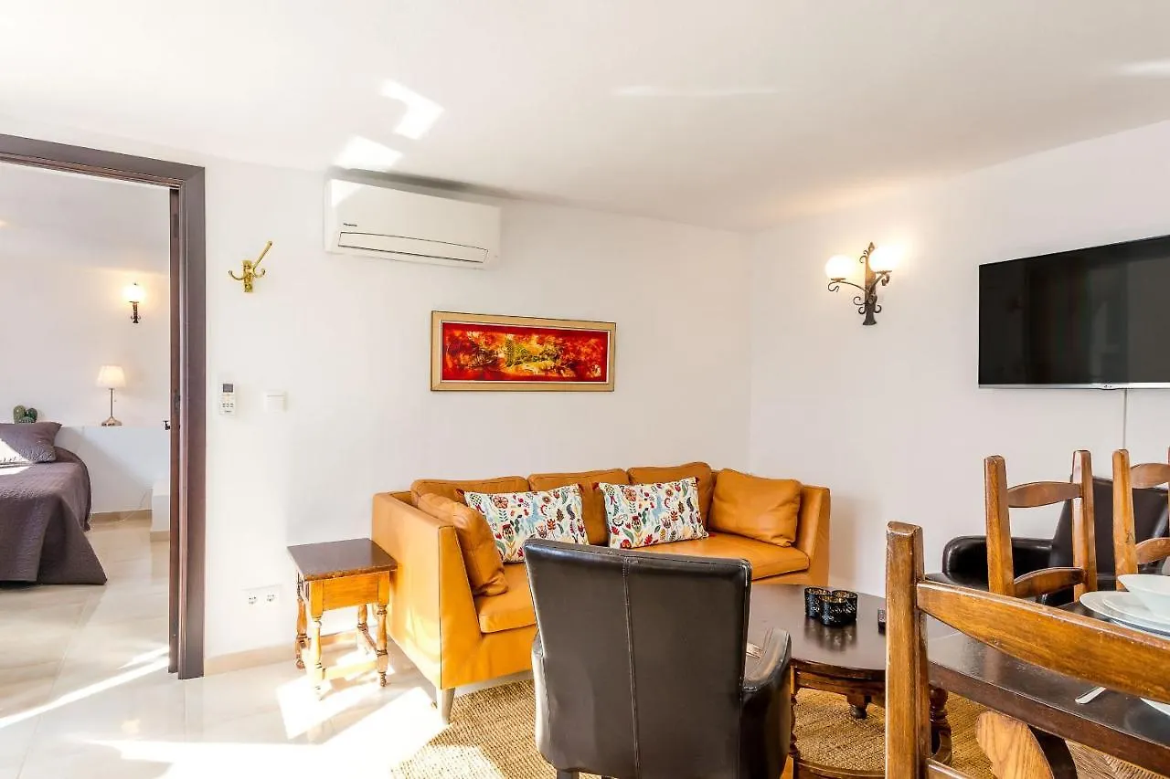 Violetas, Nerja Villa 0*,  İspanya
